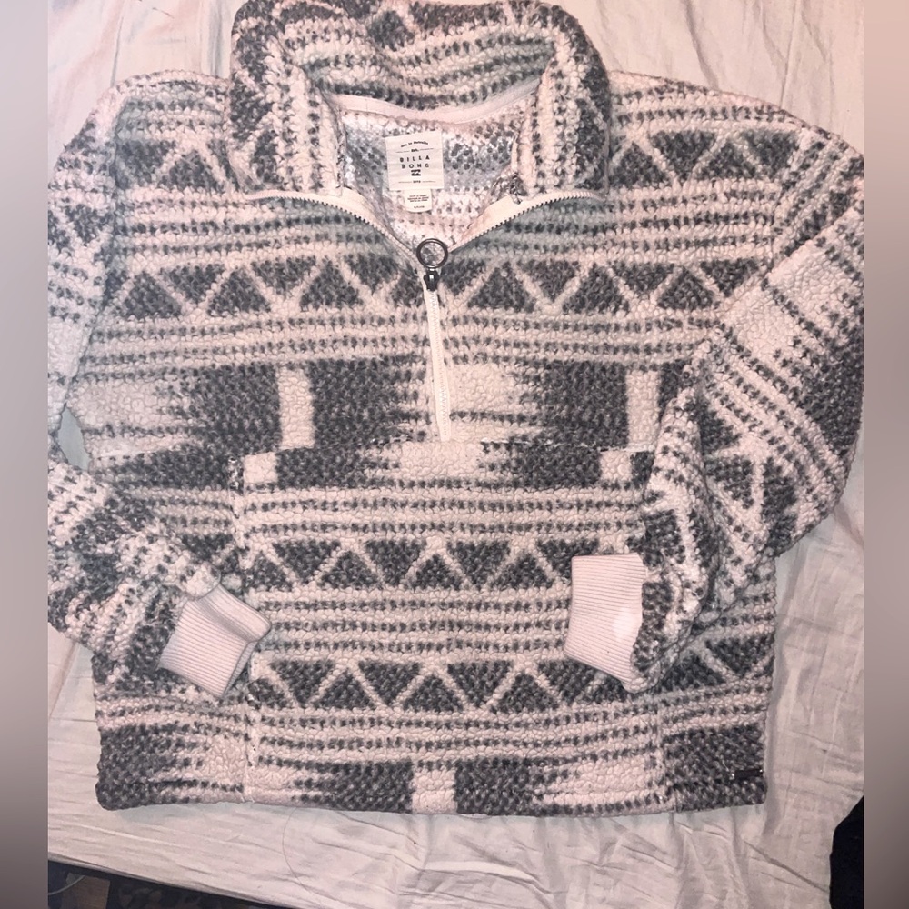 Billabong puffer sweater